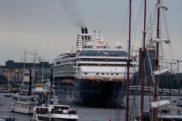 Mein_Schiff_Einlauf